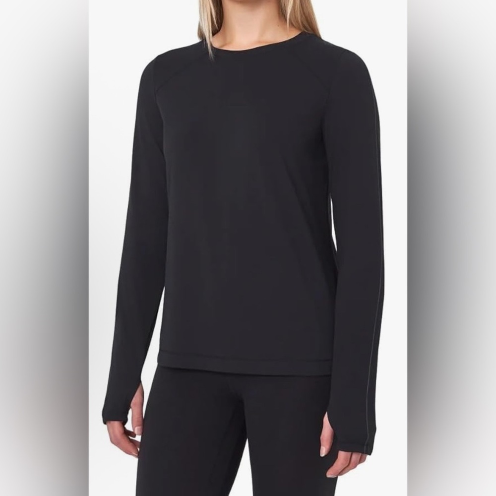 Mondetta Long Sleeve Active Top with Thumb Holes.
🆕